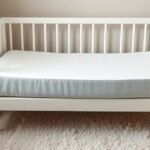 Saltea potrivită pentru pătuțul copilului cu husă lavabilă